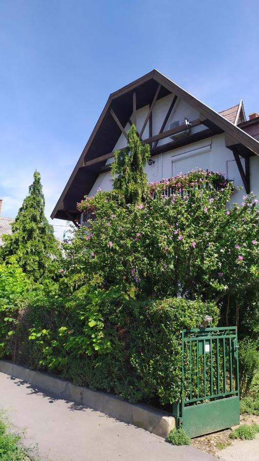 Leander Apartman Balatonlelle Εξωτερικό φωτογραφία